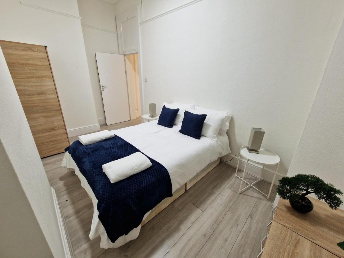 Spacious 4 Bedrooms Apartment For 10 Near Marble Arch London Kültér fotó