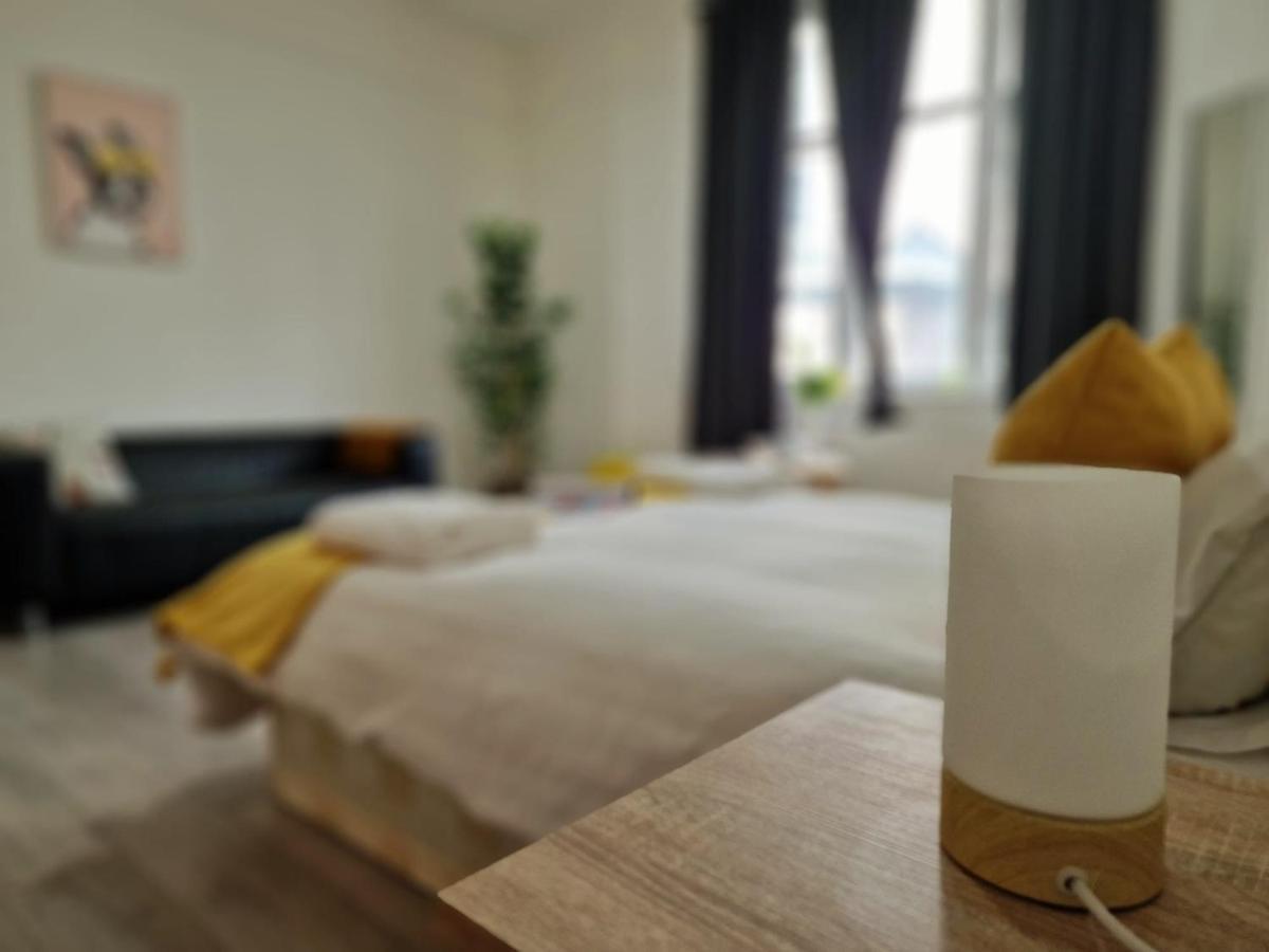 Spacious 4 Bedrooms Apartment For 10 Near Marble Arch London Kültér fotó